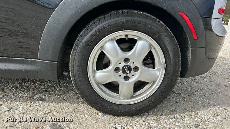 image for item ET3329 2011 Mini Cooper 