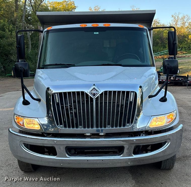 image for item ET4554 2006 International 4300 dump flatbed truck