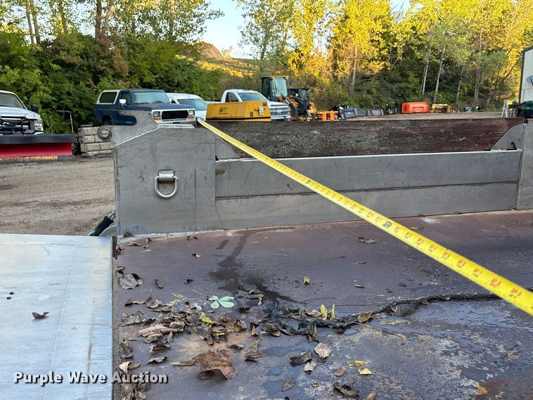 image for item ET4554 2006 International 4300 dump flatbed truck