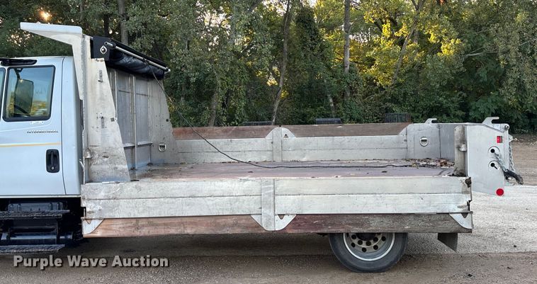 image for item ET4554 2006 International 4300 dump flatbed truck