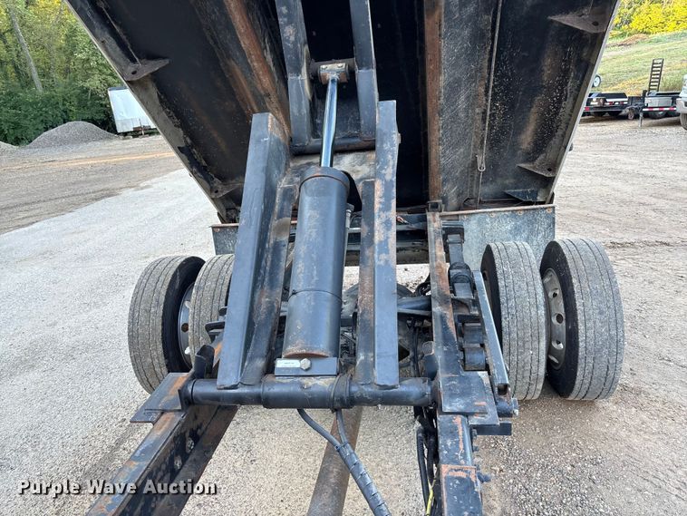 image for item ET4554 2006 International 4300 dump flatbed truck