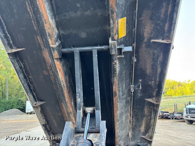 image for item ET4554 2006 International 4300 dump flatbed truck