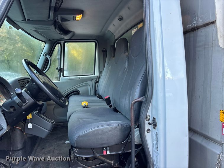 image for item ET4554 2006 International 4300 dump flatbed truck