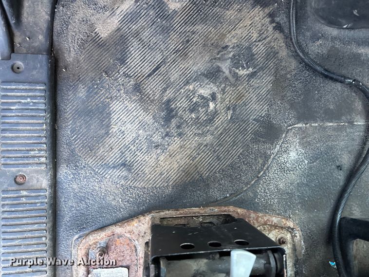 image for item ET4554 2006 International 4300 dump flatbed truck