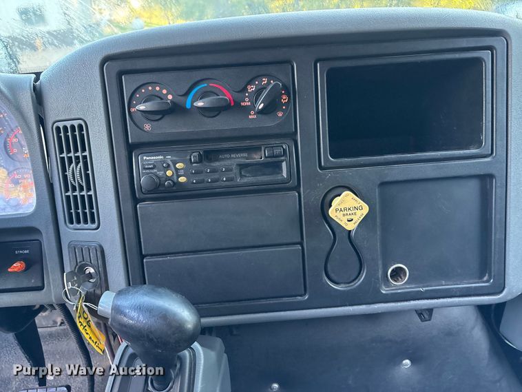 image for item ET4554 2006 International 4300 dump flatbed truck