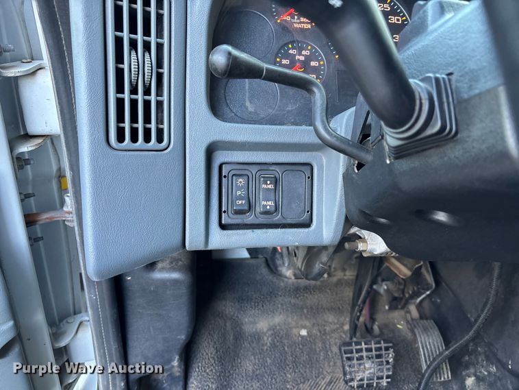 image for item ET4554 2006 International 4300 dump flatbed truck