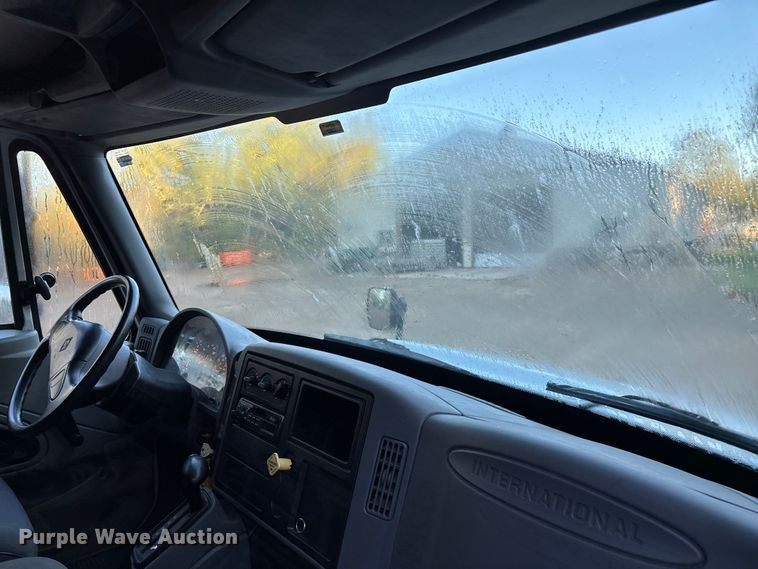 image for item ET4554 2006 International 4300 dump flatbed truck