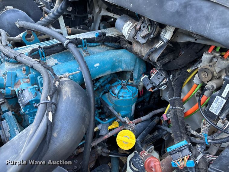 image for item ET4554 2006 International 4300 dump flatbed truck