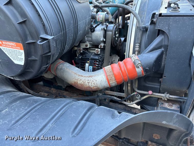 image for item ET4554 2006 International 4300 dump flatbed truck