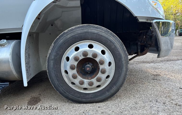 image for item ET4554 2006 International 4300 dump flatbed truck