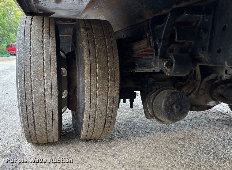 image for item ET4554 2006 International 4300 dump flatbed truck