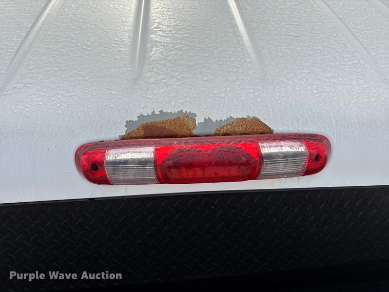 image for item ET4693 2013 Chevrolet Silverado 2500HD Crew Cab pickup truck