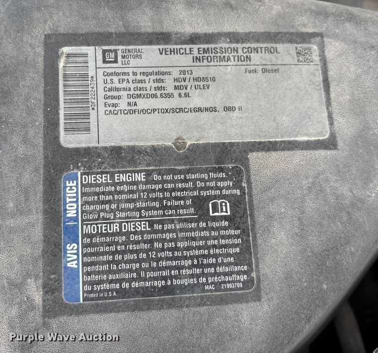 image for item ET4693 2013 Chevrolet Silverado 2500HD Crew Cab pickup truck