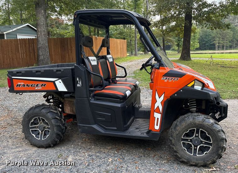 image for item ET7091 2013 Polaris Ranger XP 900 utility vehicle