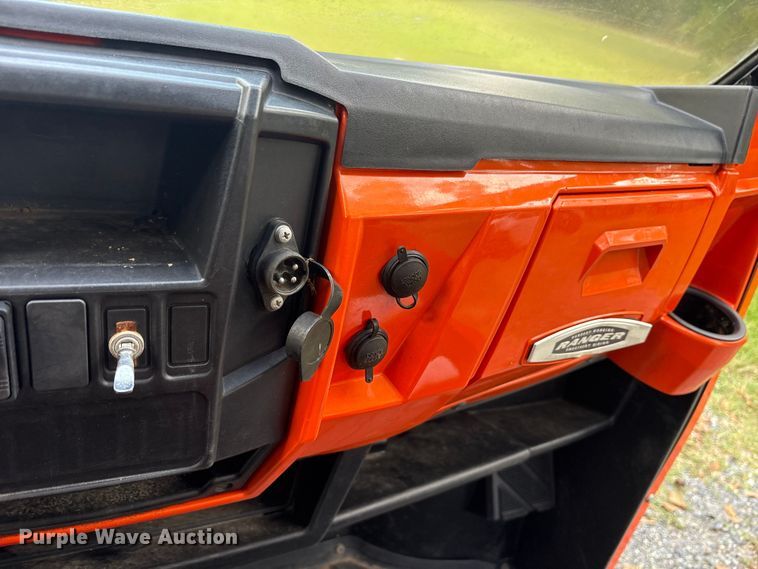 image for item ET7091 2013 Polaris Ranger XP 900 utility vehicle
