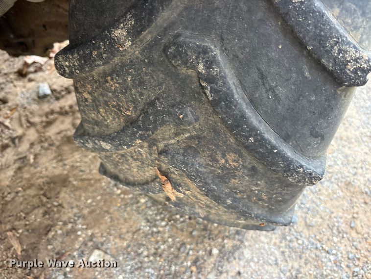 image for item ET7092 Kubota F2880E-F lawn mower