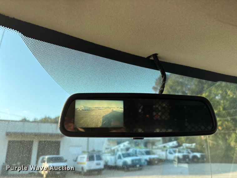 image for item ET7100 2017 Chevrolet Express 2500 van