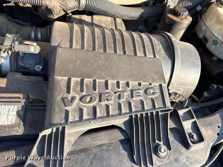 image for item ET7100 2017 Chevrolet Express 2500 van