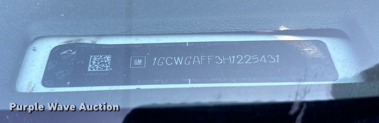 image for item ET7100 2017 Chevrolet Express 2500 van