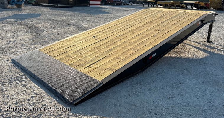 image for item ET7101 2025 X-Star 30,000 lb loading dock ramp