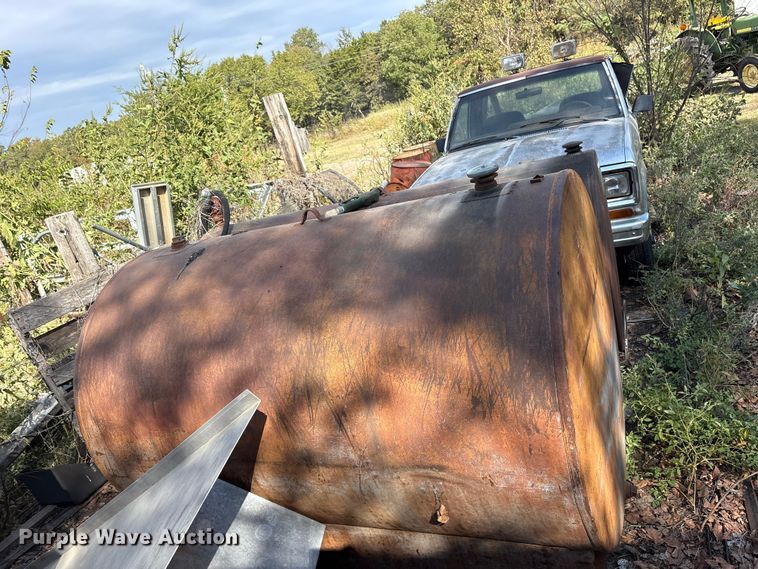 image for item ET7142 (2) fuel tanks