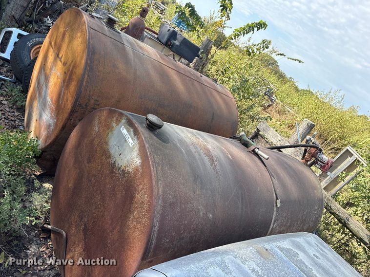 image for item ET7142 (2) fuel tanks