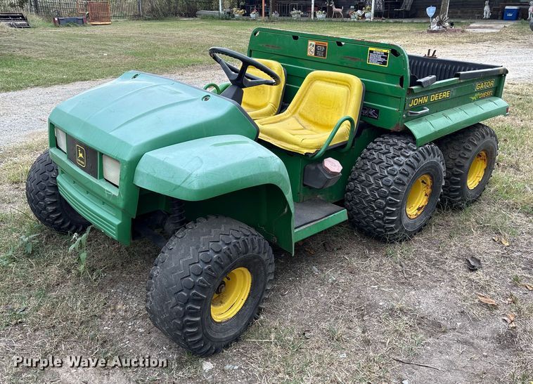 image for item ET7151 2000 John Deere Gator utility vehicle