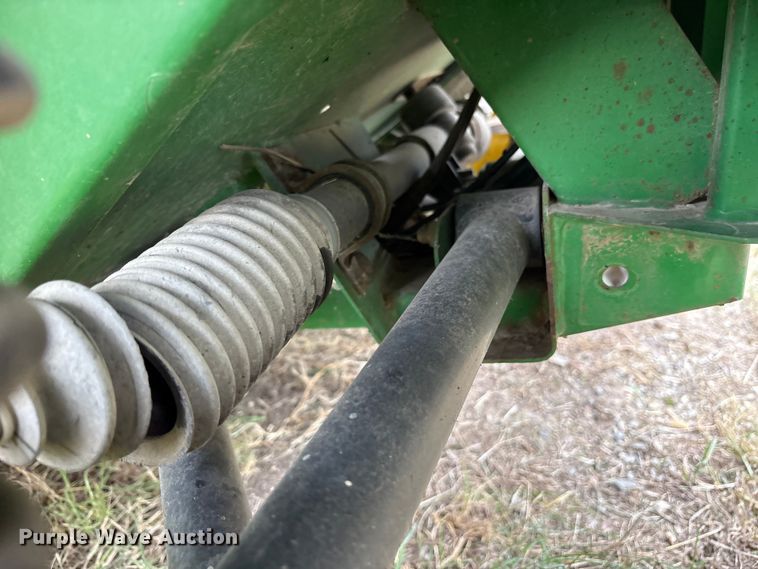 image for item ET7151 2000 John Deere Gator utility vehicle