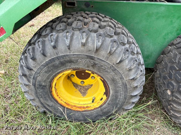 image for item ET7151 2000 John Deere Gator utility vehicle