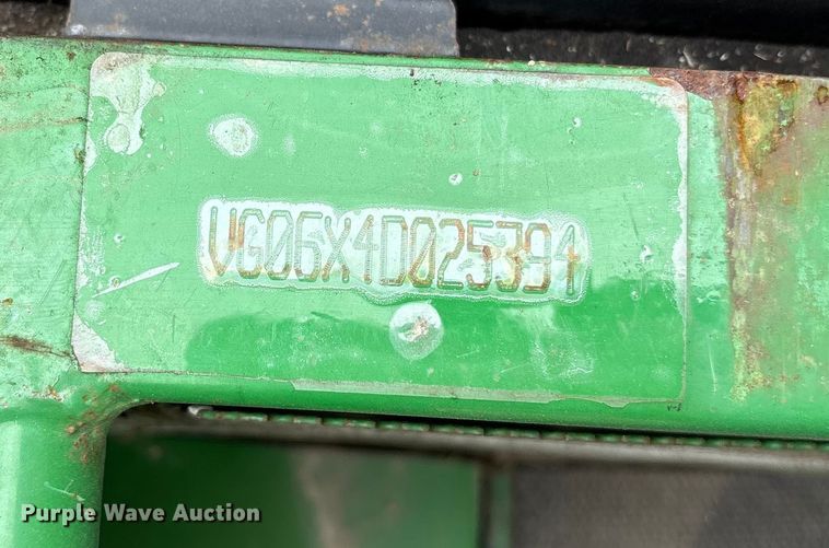 image for item ET7151 2000 John Deere Gator utility vehicle