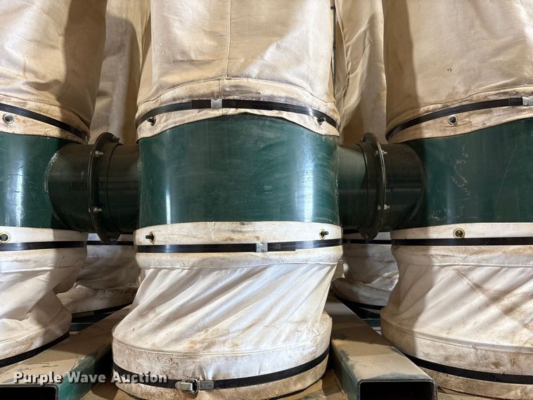 image for item EU0099 Reesair C1030-6 dust collector