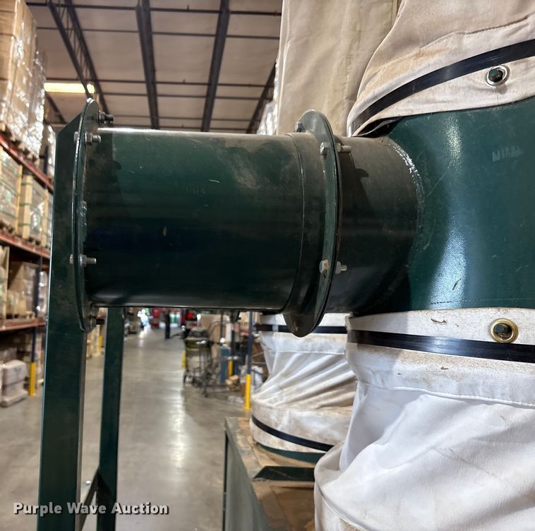 image for item EU0099 Reesair C1030-6 dust collector