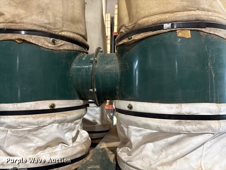 image for item EU0099 Reesair C1030-6 dust collector