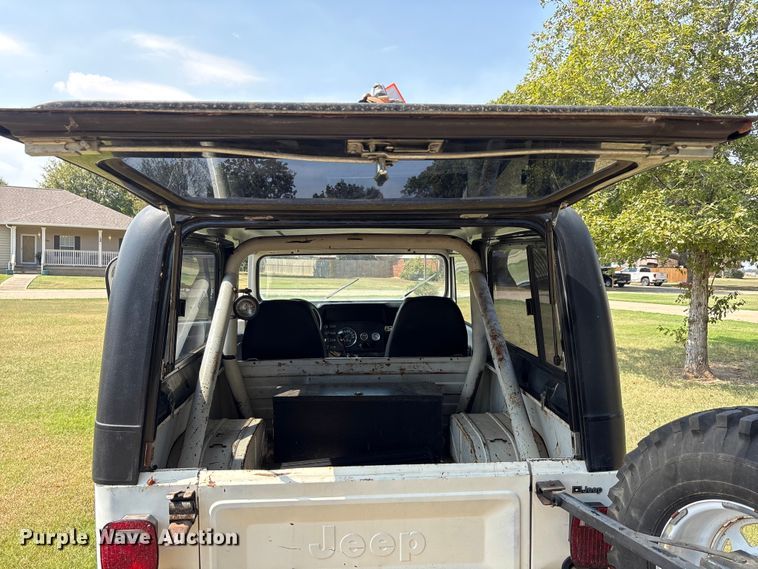 image for item EU0110 1981 Jeep CJ-8 Scrambler SUV