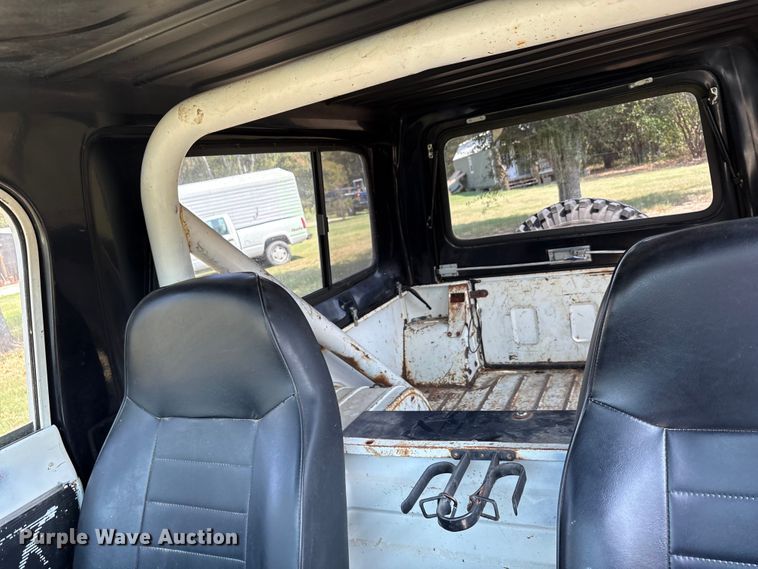 image for item EU0110 1981 Jeep CJ-8 Scrambler SUV