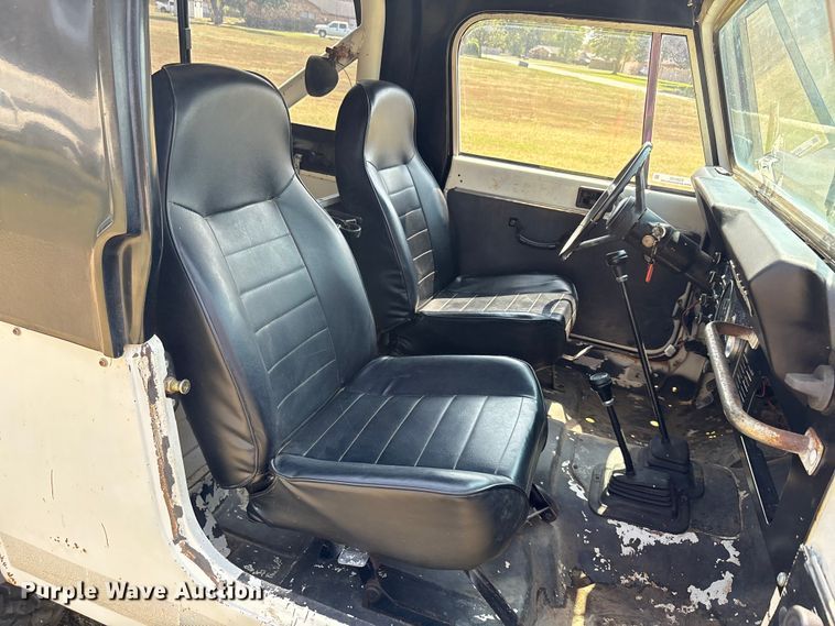 image for item EU0110 1981 Jeep CJ-8 Scrambler SUV