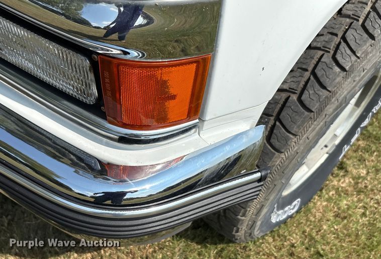 image for item EU0111 1995 Chevrolet K1500 pickup truck