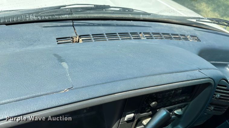 image for item EU0111 1995 Chevrolet K1500 pickup truck