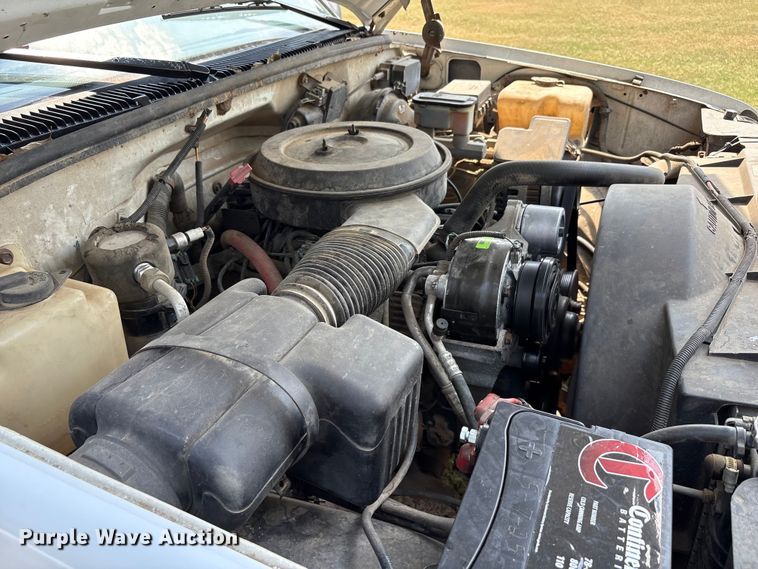 image for item EU0111 1995 Chevrolet K1500 pickup truck