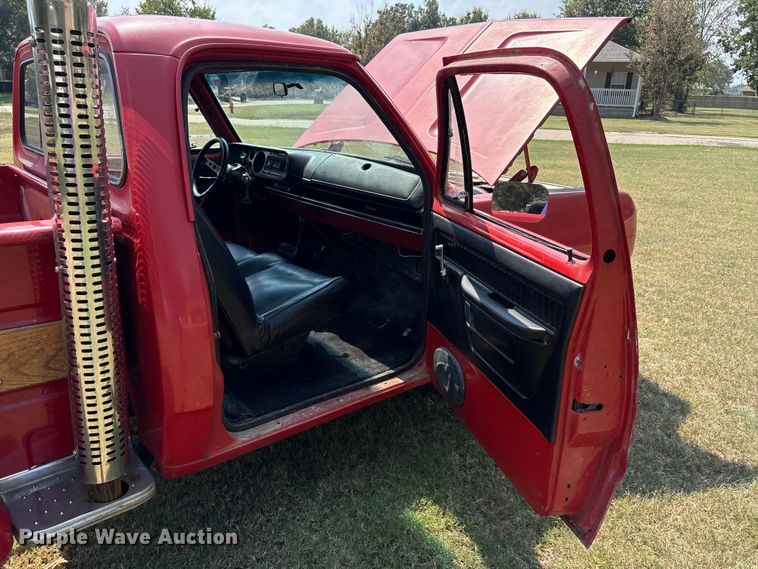 image for item EU0112 1978 Dodge pickup truck