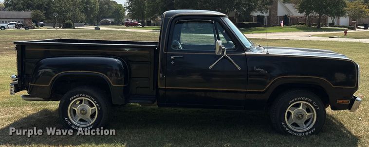 image for item EU0113 1979 Dodge D100 pickup truck