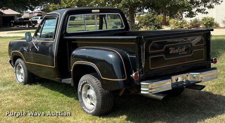 image for item EU0113 1979 Dodge D100 pickup truck