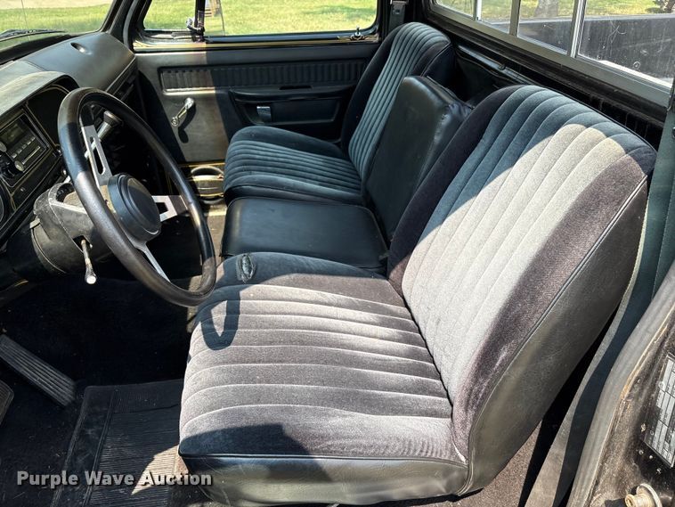 image for item EU0113 1979 Dodge D100 pickup truck