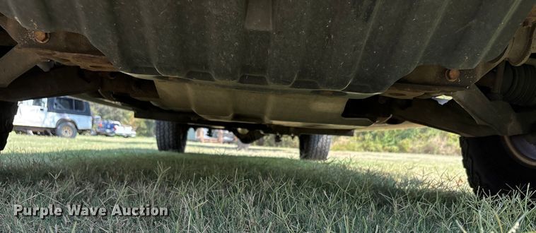 image for item EU0114 2005 GMC Sierra 2500HD Crew Cab pickup truck