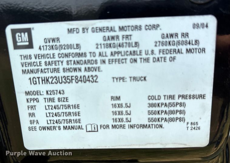 image for item EU0114 2005 GMC Sierra 2500HD Crew Cab pickup truck