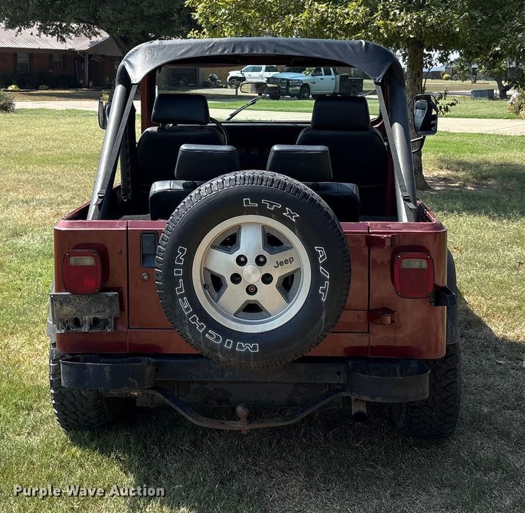 image for item EU0115 1987 Jeep Wrangler SUV