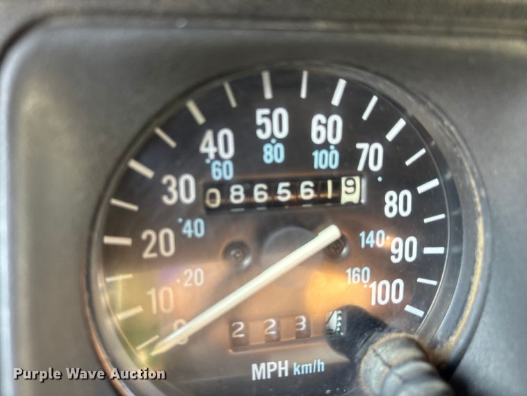 image for item EU0115 1987 Jeep Wrangler SUV