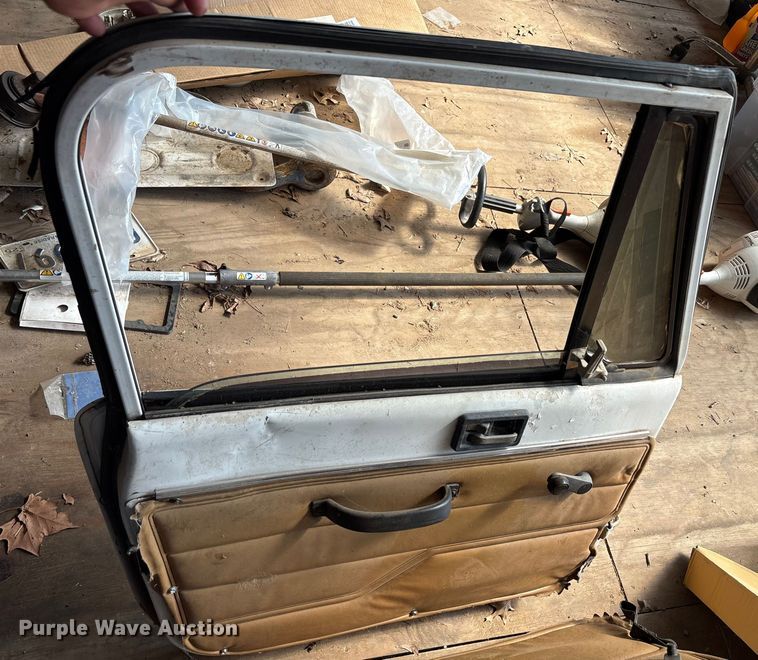 image for item EU0115 1987 Jeep Wrangler SUV