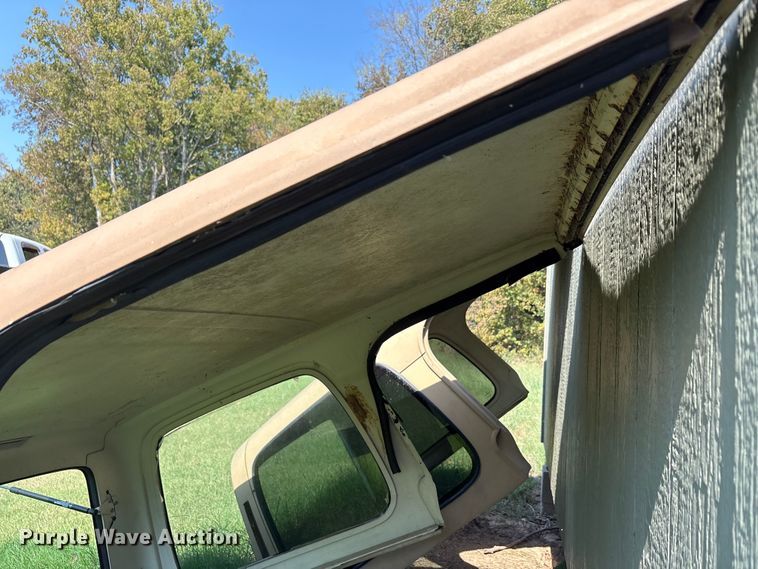 image for item EU0115 1987 Jeep Wrangler SUV