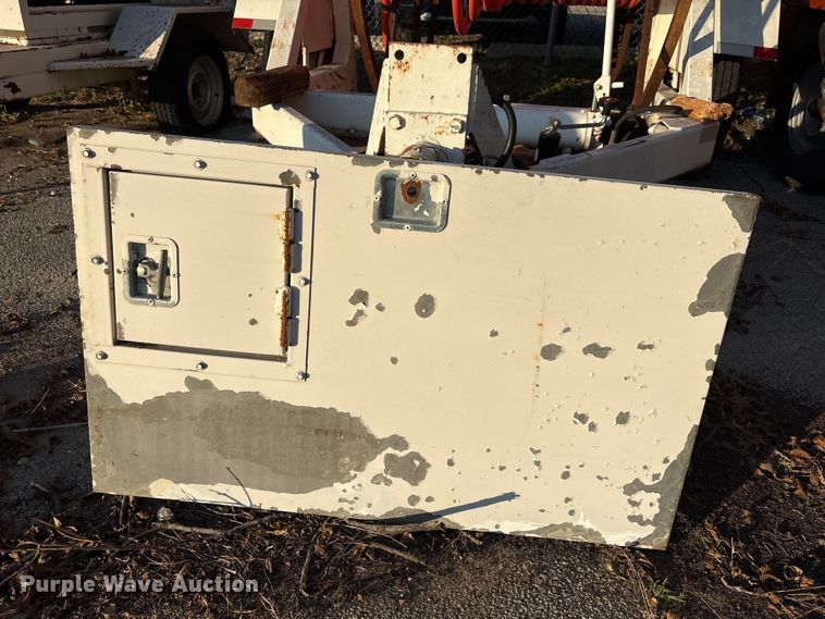 image for item EU0123 1998 Weblake fabricating inc generator